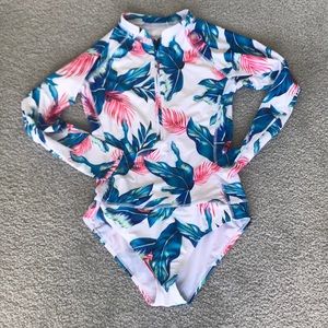 Price Drop⬇️NWOT Floral Long Sleeved Swim Suit